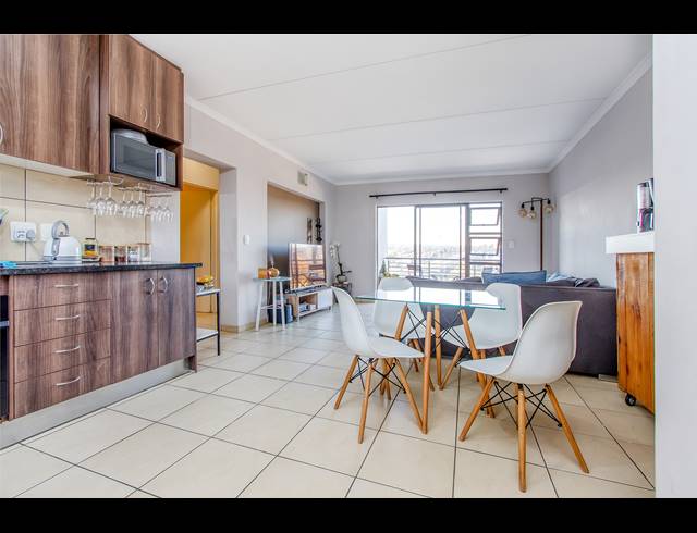 2 BEDROOM APARTMENT FOR SALE IN BARBEQUE DOWNS